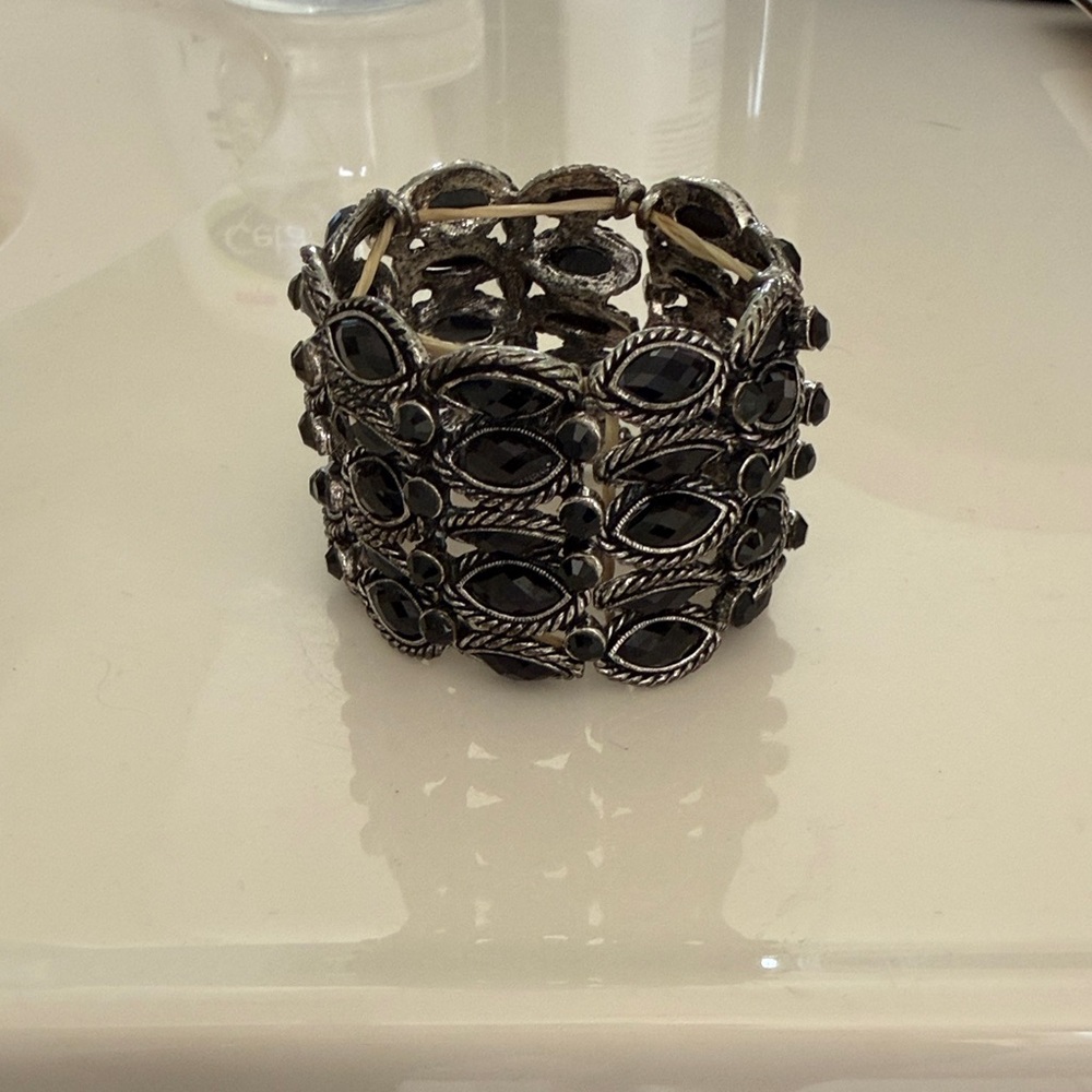 Elegant Black and Silver Women's Bracelet